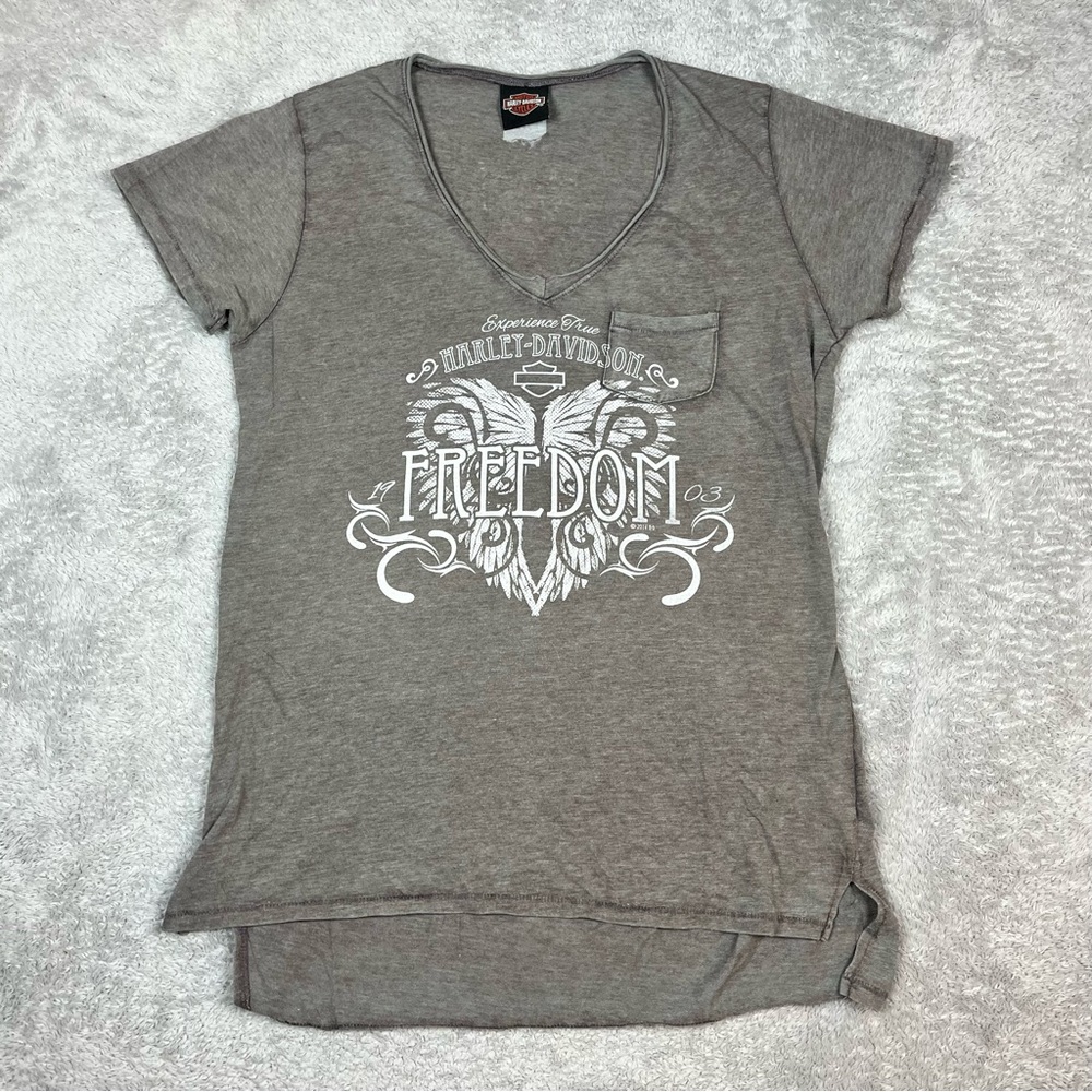 Harley‎ Davidson Freedom Tampa FL V-Neck Vintage Feel T-Shirt Women's Medium